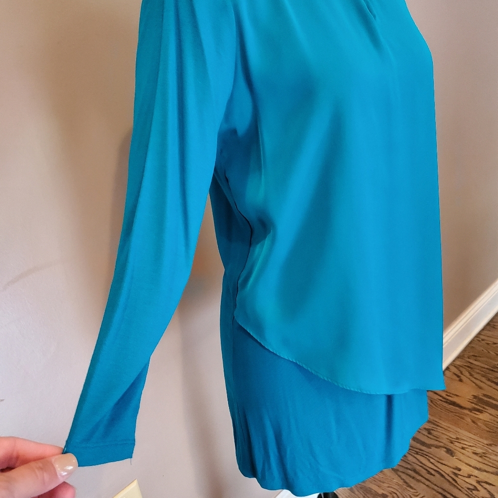 The Limted Top - Picture 2 of 5